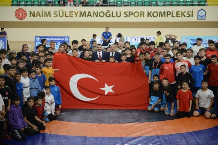 100'&uuml;nc&uuml;yıl Yıldırım'da coşkuyla kutlandı