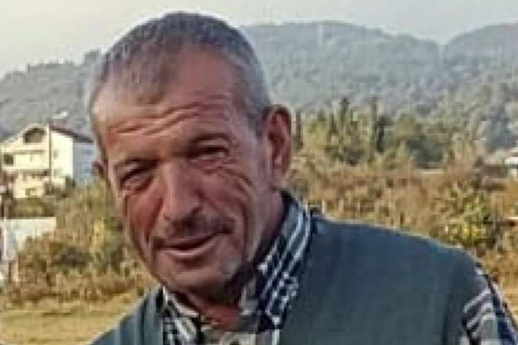 Zonguldak'ta oğlunu bı&ccedil;aklayarak &ouml;ld&uuml;rd&uuml;