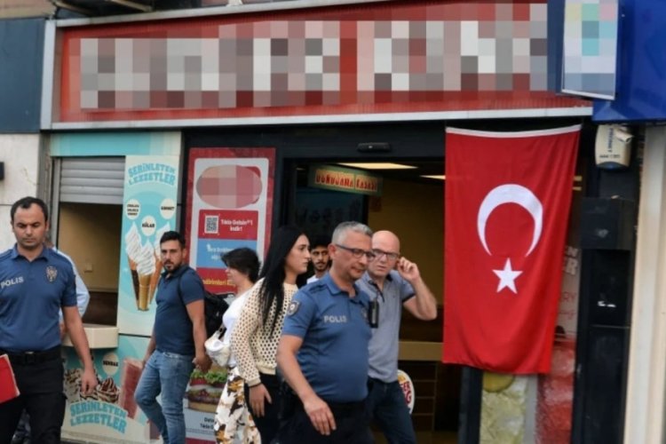 Adana'da fast food restoranında dehşet! "Yemeğinizde bebek kanı var"