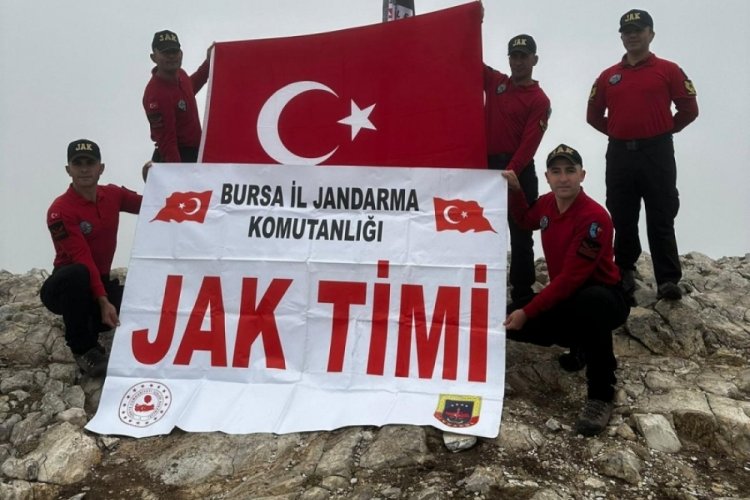 Bursa'da JAK Timlerinden Cumhuriyetimizin 100.Yılı kutlamaları