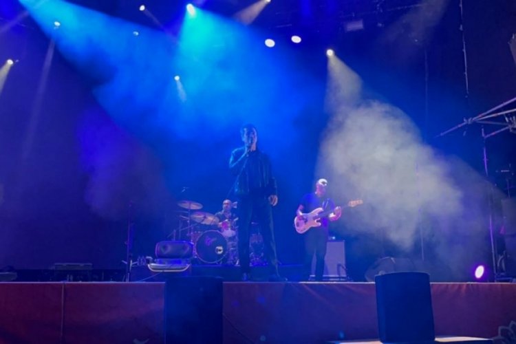 Cumhuriyet'in y&uuml;z&uuml;nc&uuml; yılında Bursa'da Teoman r&uuml;zgarı