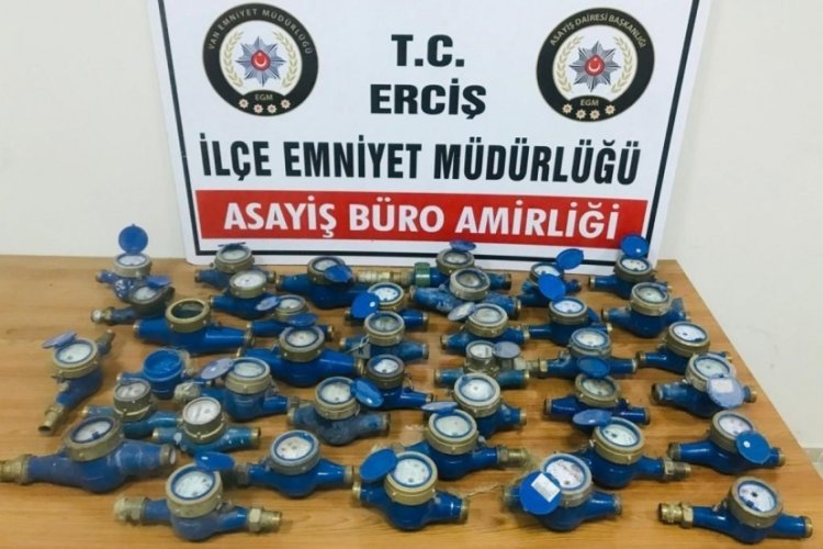 Van'da &ccedil;eşitli su&ccedil;lardan aranan 21 kişi tutuklandı