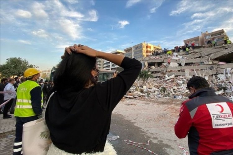 İzmir Depremi'nin &uuml;st&uuml;nden 3 yıl ge&ccedil;ti!