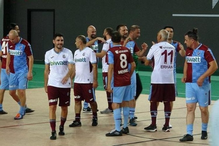 Trabzonspor'un efsaneleri anlamlı ma&ccedil;ta ter d&ouml;kt&uuml;