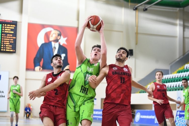 TOFAŞ, Gaziantep Basketbol'u 82-59'luk skorla mağlup etti