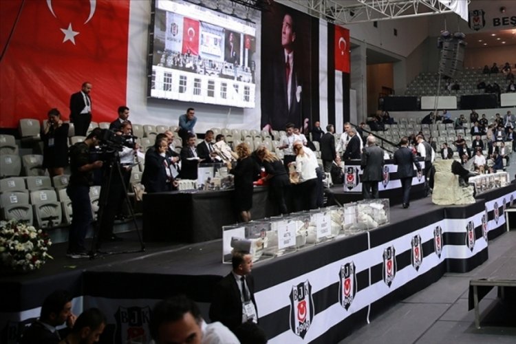 Beşiktaş'ta olağan&uuml;st&uuml; genel kurulun tarihi &ouml;ne &ccedil;ekildi
