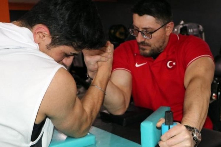 &Ccedil;ılgın T&uuml;rk madalyaya doymuyor
