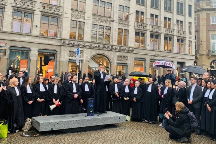 Hollandalı 700 avukattan İsrail'in savaş su&ccedil;larından yargılanması &ccedil;ağrısı