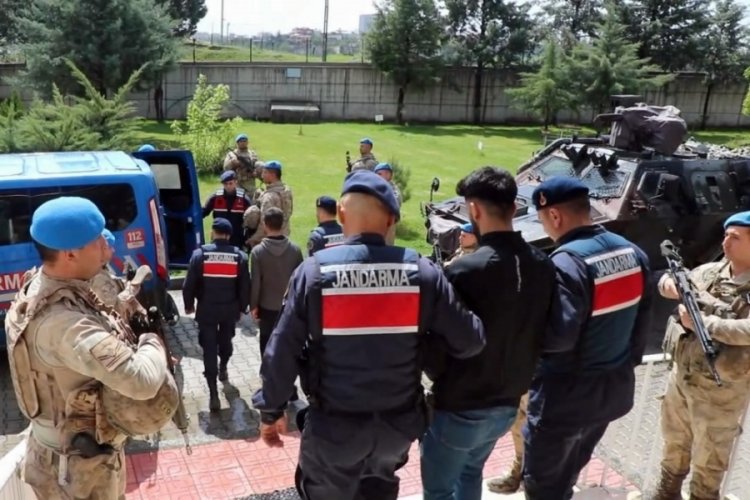 Diyarbakır'da Mercek Operasyonu'nda 132 kişi tutuklandı