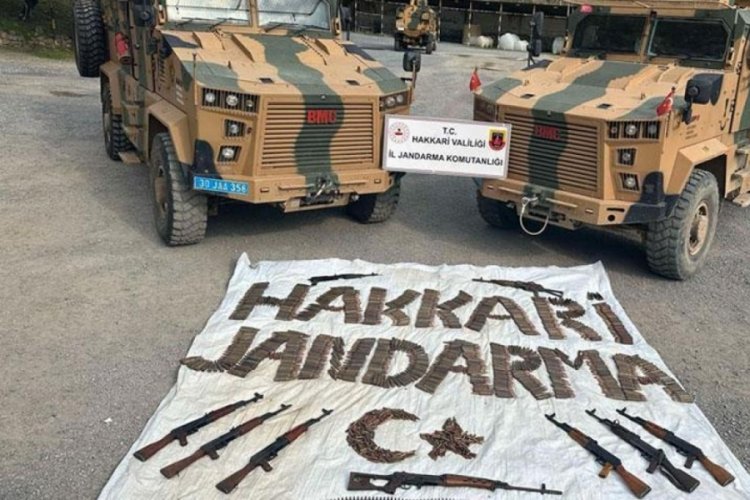 PKK'ya ağır darbe! Ter&ouml;ristlere ait silah ve m&uuml;himmat ele ge&ccedil;irildi