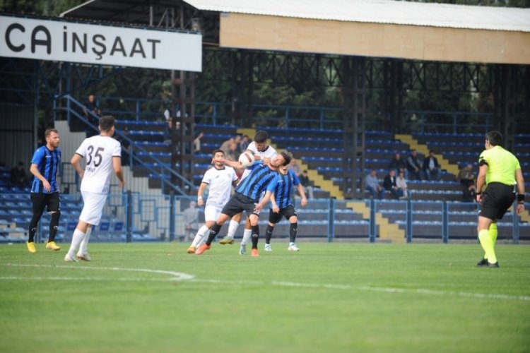 Karacabey Belediyespor kupaya farklı veda etti