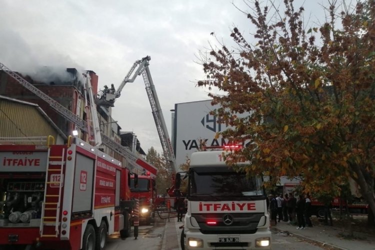Bursa'da işyeri yangını!