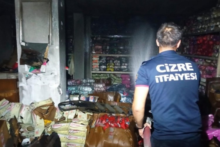 Şırnak'ta Cizre'de işyerinde yangın