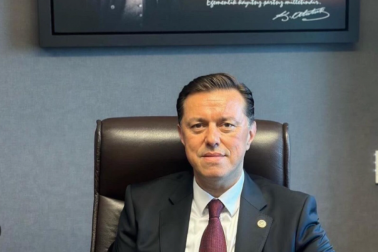 İYİ Parti Eskişehir Milletvekili Nebi Hatipoğlu istifa etti
