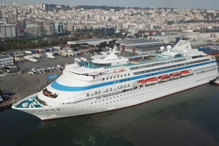 Kruvaziyer ilk kez Samsun'da, 861 yolcu getirdi