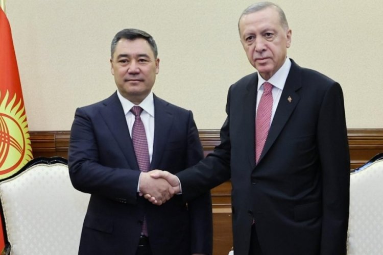 Cumhurbaşkanı Erdoğan Kırgızistan&nbsp;Cumhurbaşkanı&nbsp;Caparov ile g&ouml;r&uuml;şt&uuml;
