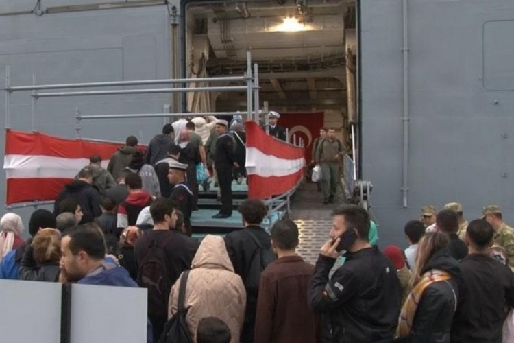 Vatandaşlardan TCG Anadolu'ya yoğun ilgi