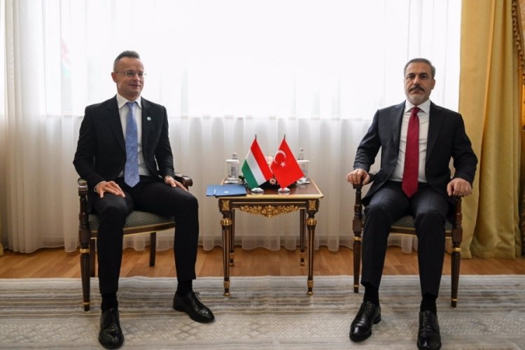 Bakan Fidan Macar mevkidaşı Szijjarto ile g&ouml;r&uuml;şt&uuml;