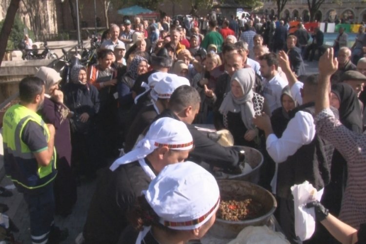 Bursa'da et d&uuml;r&uuml;m izdihamı yaşandı