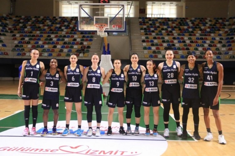 İzmit Belediyespor, Nesibe Aydın'ı mağlup etti