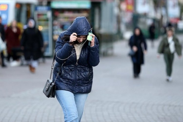 Lodos Bursa'ya giriş yaptı! T&uuml;rkiye'nin en sıcak şehiri oldu