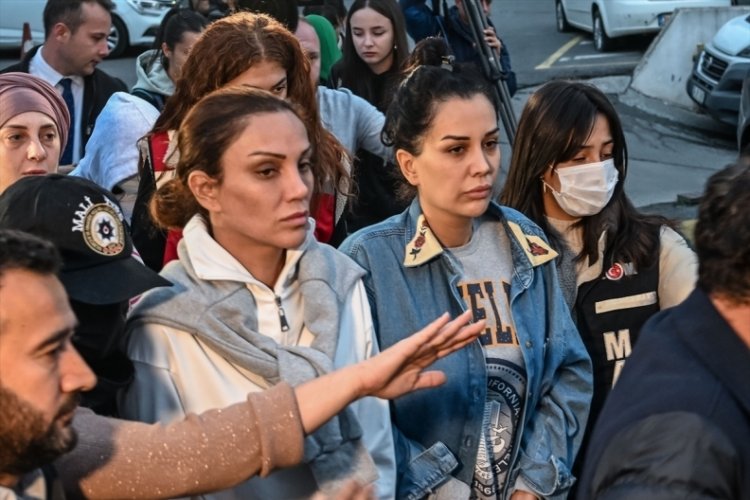 Dilan ve Engin Polat &ccedil;ifti Anadolu Adliyesi'ne sevk edildi