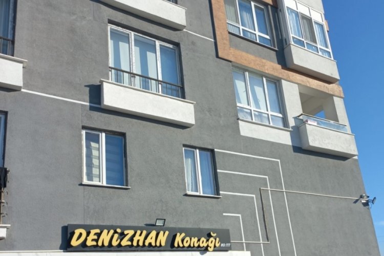 Kayseri'de tartıştığı kocasını bı&ccedil;aklayıp &ouml;ld&uuml;rd&uuml;