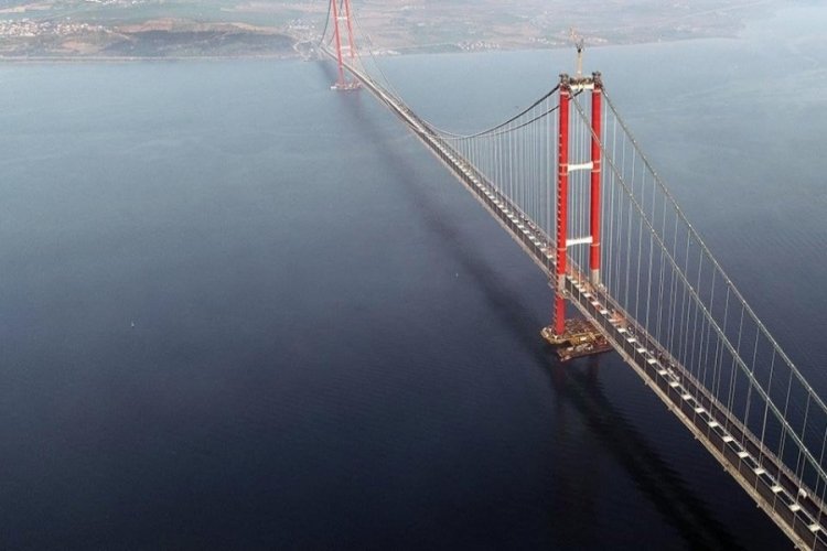 &Ccedil;anakkale Boğazı'nda gemi ge&ccedil;işlerine hava engeli!