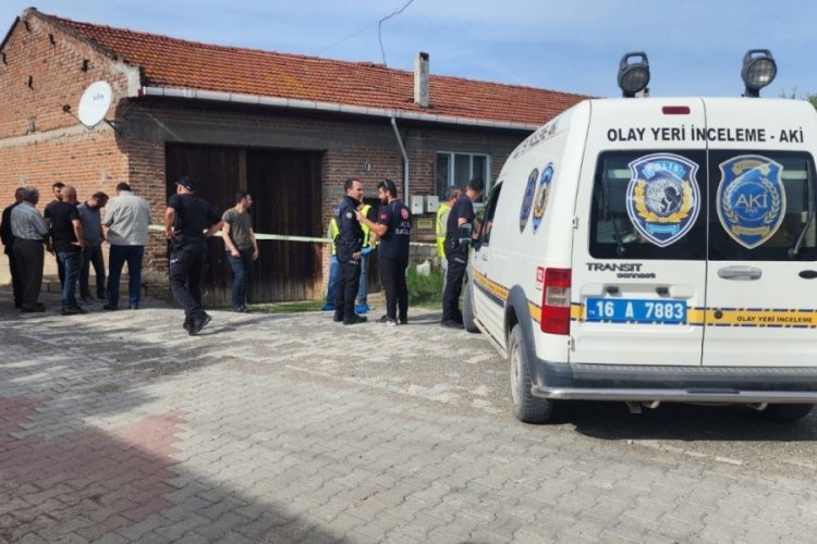 Bursa'da &ouml;ld&uuml;r&uuml;len kadın 10 yıl &ouml;nce ka&ccedil;arak evlenmiş