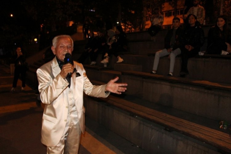 Amasya'da İsmail dededen sokakta konser