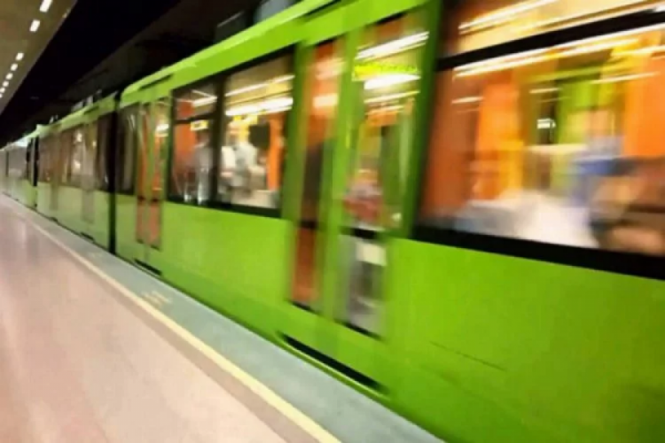 Bursa'da metro seferlerine 'lodos' engeli