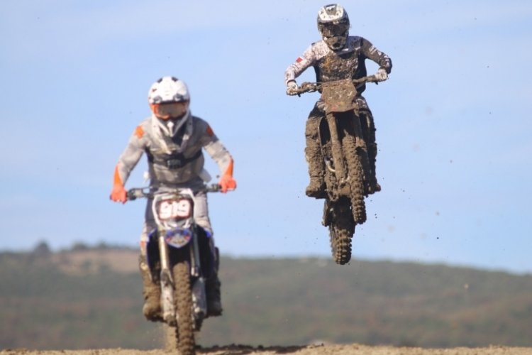 T&uuml;rkiye Motokros Şampiyonası'nın 4. ayak yarışları G&ouml;nen'de tamamlandı