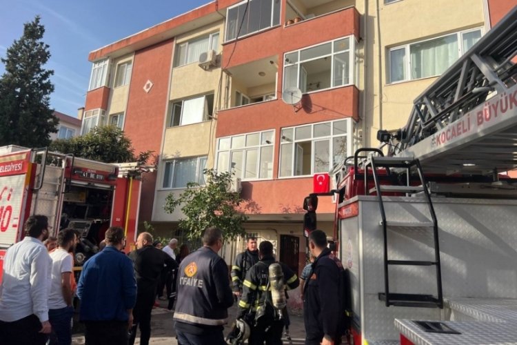 Kocaeli'de apartman dairesinde &ccedil;ıkan yangın s&ouml;nd&uuml;r&uuml;ld&uuml;
