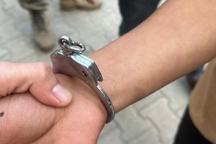 Kendini kelep&ccedil;eledi sonra yardım istedi!