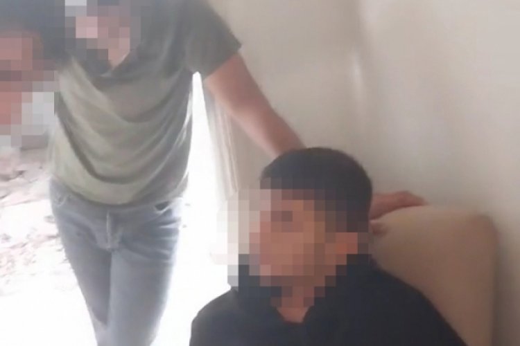 Bursa'da bir genci darp eden 2 kişi, o anları sosyal medyada paylaştı