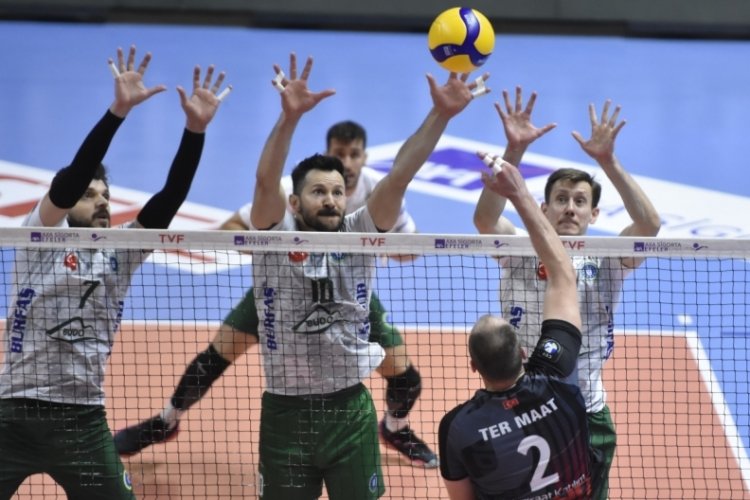 Konyaaltı Belediyespor, Bursa&nbsp;B&uuml;y&uuml;kşehir Belediyespor'u yendi