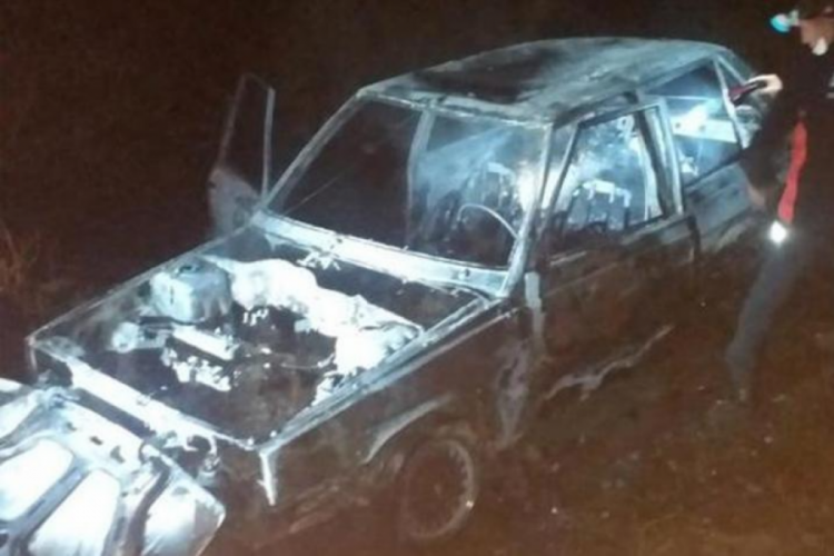 Siirt'te kaza yapan otomobil yandı! 6 kişi hayatını kaybetti