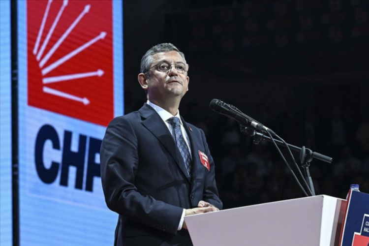 &Ouml;zg&uuml;r &Ouml;zel'den Barış Yarkadaş a&ccedil;ıklaması