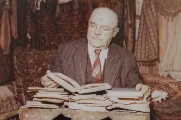 Tarihte bug&uuml;n vefat edenler kimler? (7Kasım)