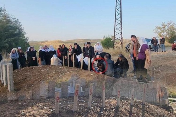 &Ouml;len anne ve 5 &ccedil;ocuğu, yan yana toprağa verildi! Bir ailenin en b&uuml;y&uuml;k acısı