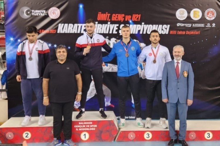 B&uuml;y&uuml;kşehir Belediyesporlu karatecilerden 4 madalya