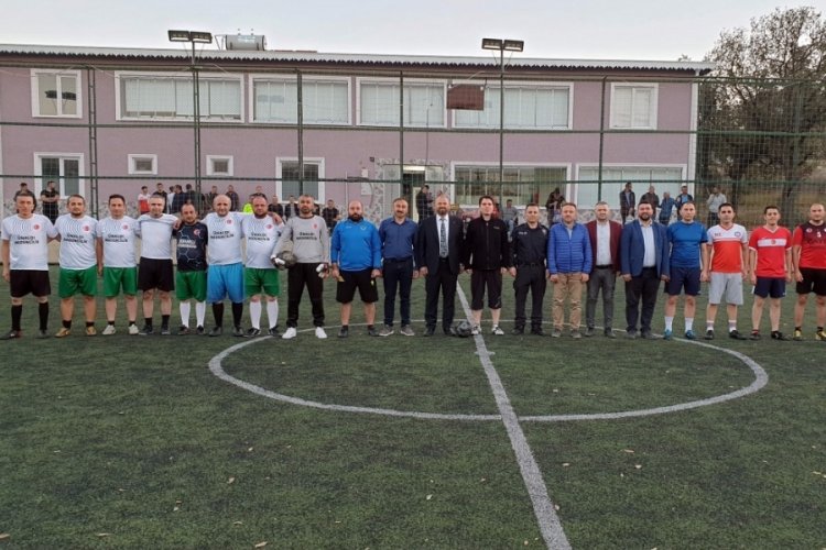 Kaymakamlık Futbol Turnuvası ma&ccedil;ları başladı