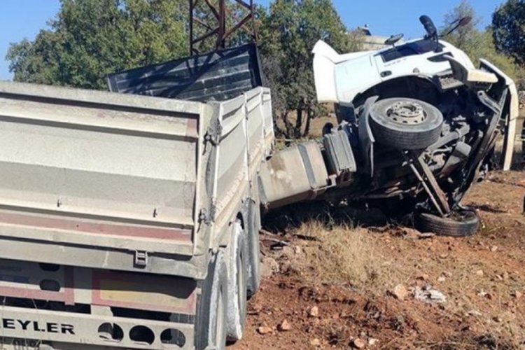 Diyarbakır'da zincirleme kaza! 1 &ouml;l&uuml;, 6 yaralı