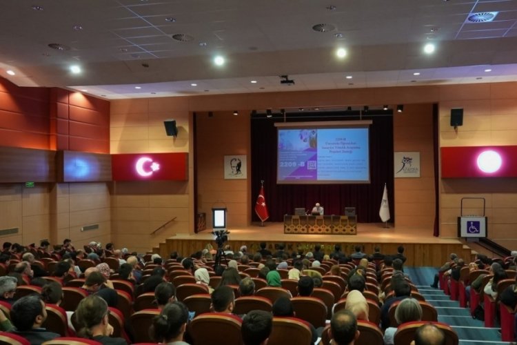 KB&Uuml;'de T&Uuml;BİTAK &Uuml;niversite &Ouml;ğrencileri Araştırma Projeleri eğitimi