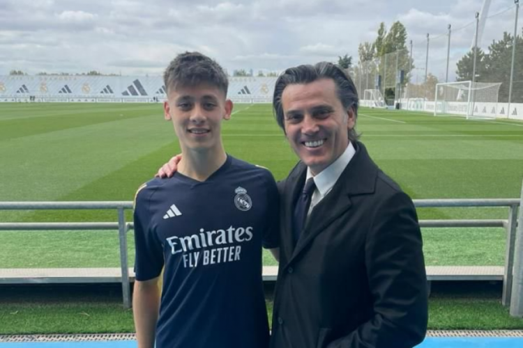 Montella, Arda G&uuml;ler ve Enes &Uuml;nal'la g&ouml;r&uuml;şt&uuml;