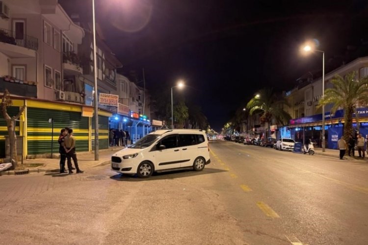 Muğla'da 1 kişinin &ouml;ld&uuml;ğ&uuml; bı&ccedil;aklı kavgada 2 şahıs tutuklandı