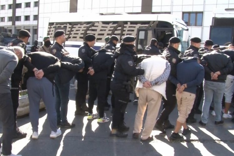 İstanbul'da yakalanan 13 firari FET&Ouml; &uuml;yesi tutuklandı