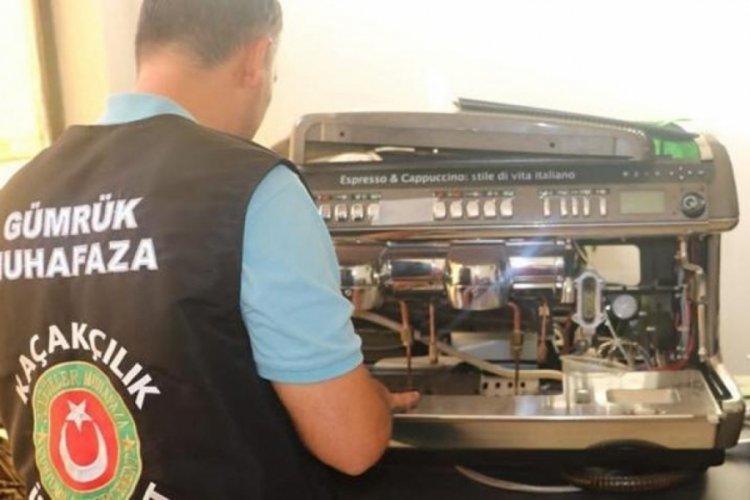 TIR'ın şof&ouml;rlerinin ş&uuml;pheli hareketleriyle ortaya &ccedil;ıktı! Bursa'da 3 milyon değerinde eşya