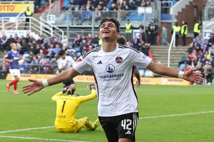 Can Uzun, 14 ma&ccedil;ta 8 gol, 1 asistlik performans sergiledi