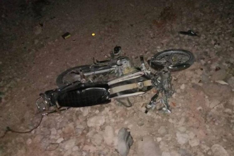 3 &ccedil;ocuğun bindiği motor u&ccedil;urumdan yuvarlandı: 1 &ouml;l&uuml;